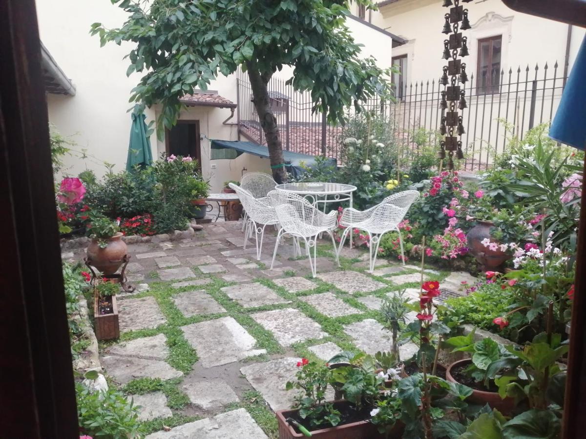 B&B Bone Novelle Dimora Storica Palazzo Zuzi L'Aquila Ngoại thất bức ảnh