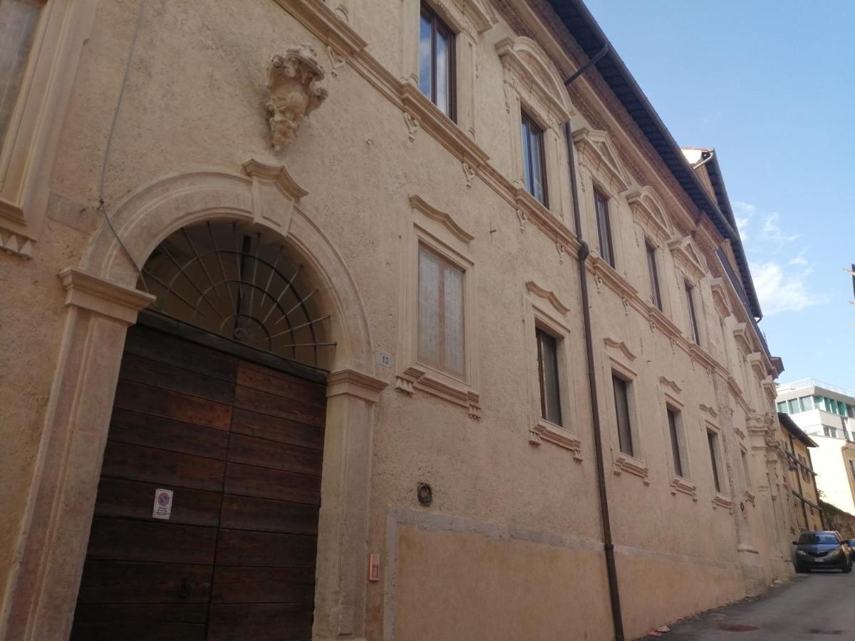B&B Bone Novelle Dimora Storica Palazzo Zuzi L'Aquila Ngoại thất bức ảnh