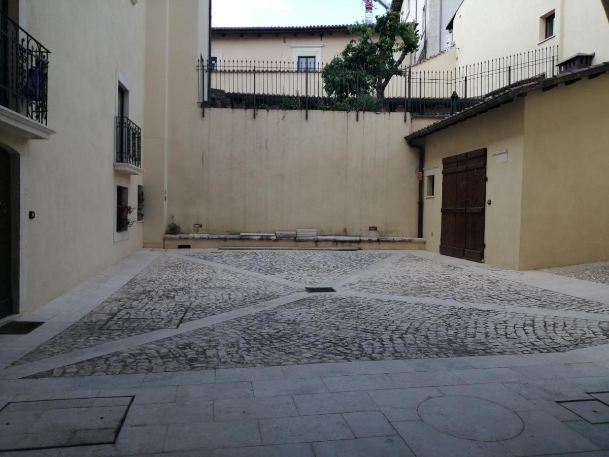 B&B Bone Novelle Dimora Storica Palazzo Zuzi L'Aquila Ngoại thất bức ảnh